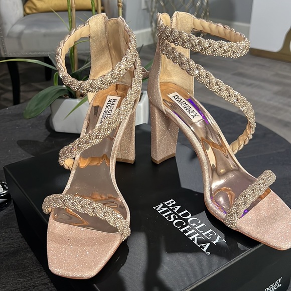 Strappy/sparkly sandal. Can be dressed up or down. Worn once (too tall for me) - Picture 3 of 8